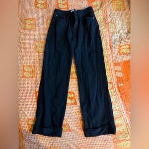 Black cuffed A&F the 90s relaxed jeans high rise size 28